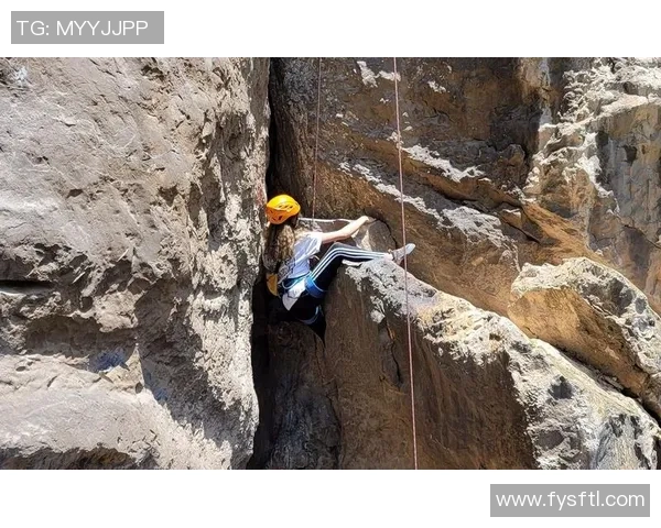 重庆攀岩队的逆袭之旅：从初学者到全国冠军的奋斗历程